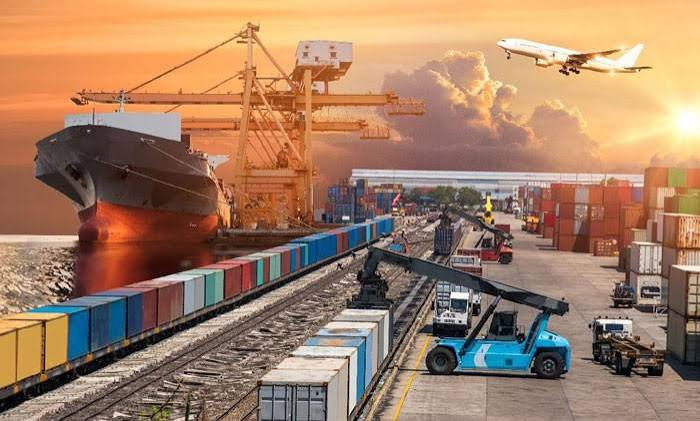 Logistics Việt Nam đẩy mạnh kết nối hạ tầng và vận chuyển hàng hóa
